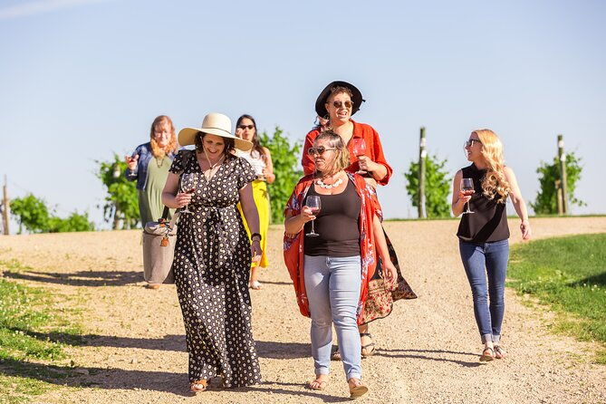 small-group-vineyard-and-orchard-tour-with-wine-tasting-in-muscoda