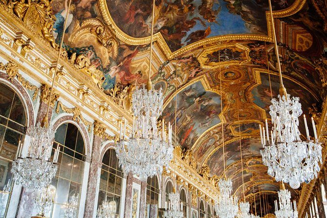 Small Group VIP Versailles Bike Tour from Paris with King's Apartments Access - Who Should Consider This Tour?