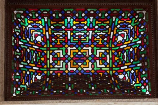 Small group visit to the Alhambra with tickets included - What Makes This Tour Stand Out?  