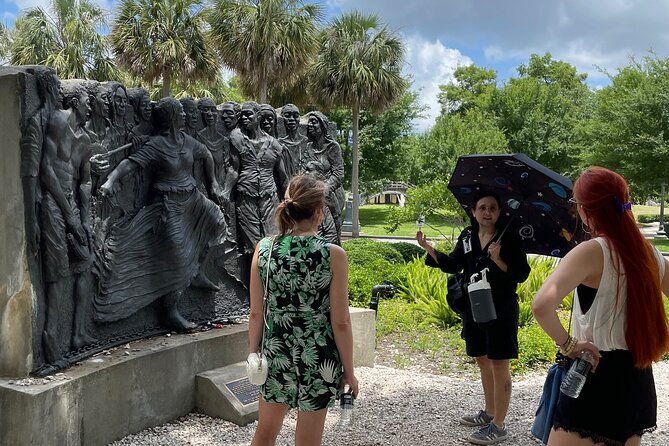 small-group-voodoo-tour-in-new-orleans