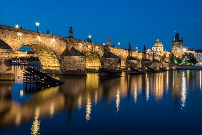 Small-Group Walking Photo Tour of Prague - Group Size and Timing