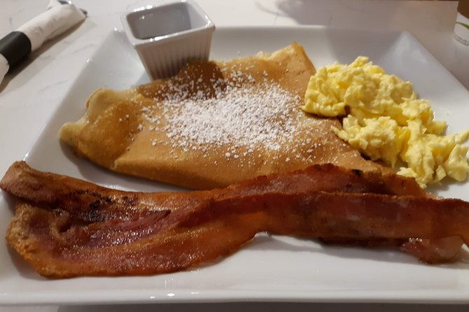 small-group-walking-tour-in-greenville-with-breakfast