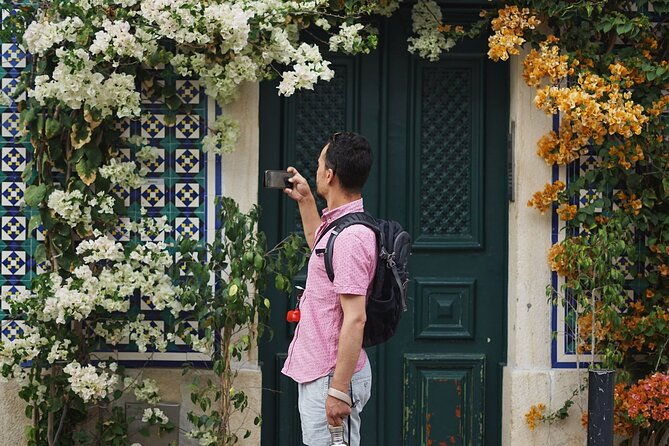 small-group-walking-tour-in-lisbon