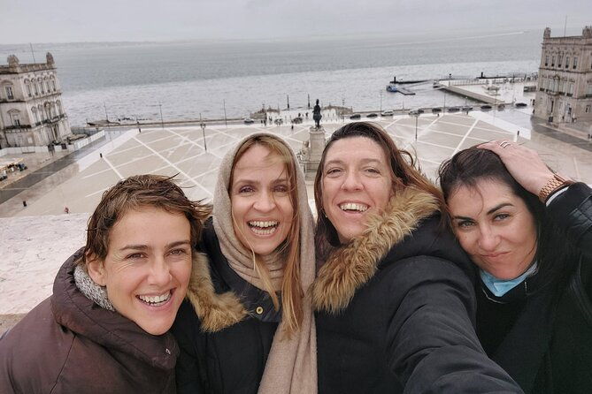 small-group-walking-tour-in-lisbon