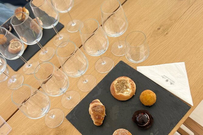 small-group-wine-tasting-experience-from-palermo