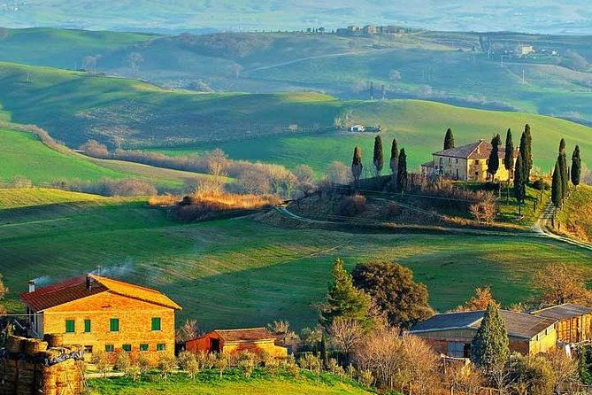 small-group-wine-tasting-experience-in-the-tuscan-countryside