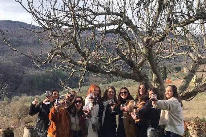 small-group-wine-tasting-in-tuscany-with-vineyard-visit