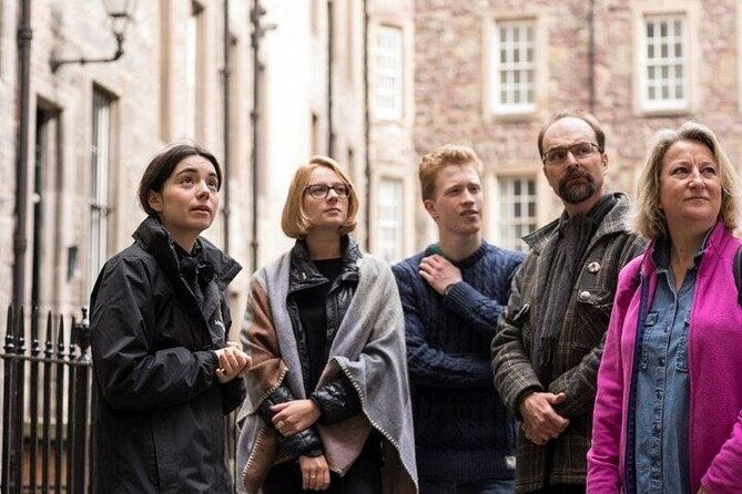 small-group-witches-trials-truth-tour-in-edinburgh