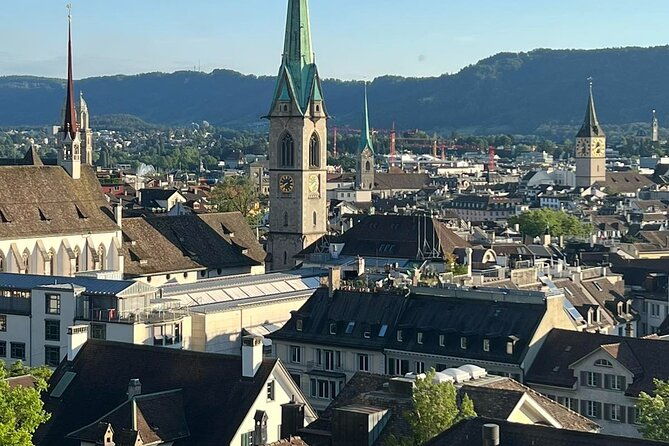 small-group-zurich-walking-tour-cruise-and-lindt-factory