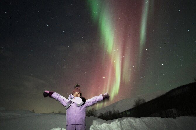Small Northern Lights Tour Max8 Guests PRO Photographer included - FAQ