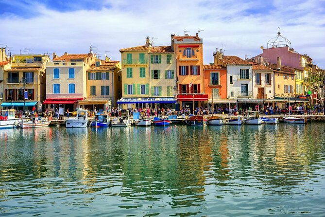 small-versailles-of-provence-calissons-tasting-marseille-port
