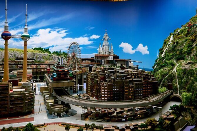 SMALL WORLDS Miniature Museum Japan - Who Should Visit SMALL WORLDS Tokyo?