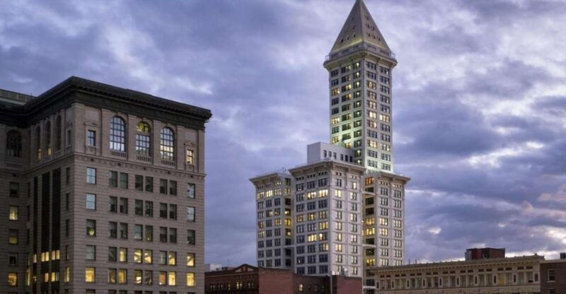 smith-tower-the-views-the-history-and-the-cocktails