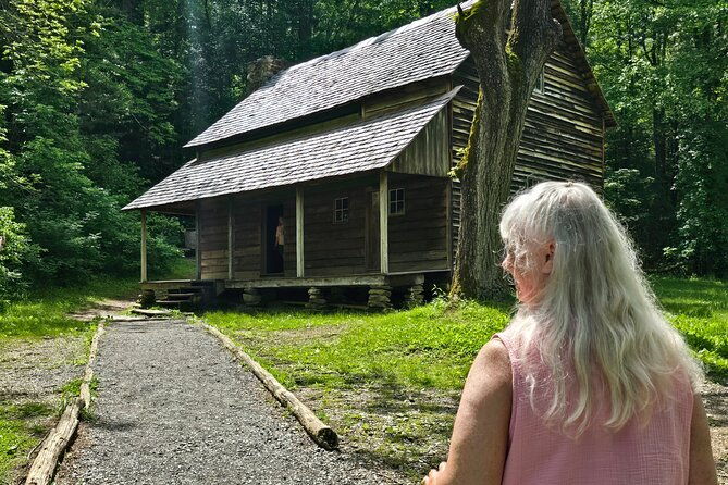 smoky-mtn-cades-cove-rr-logging-museum-foothills-pky-spring-tour