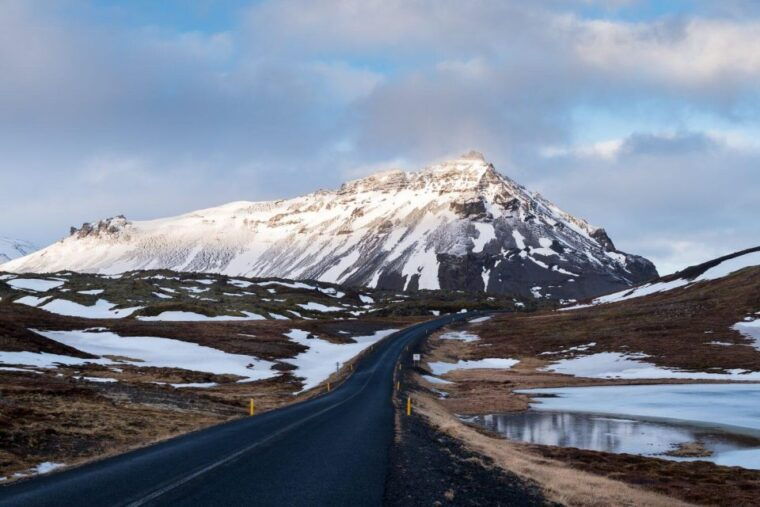 snaefellsnes-peninsula-and-kirkjufell-small-group-tour