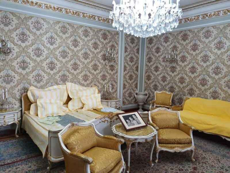 snagov-monastery-ceausescu-mansion-village-museum-6h