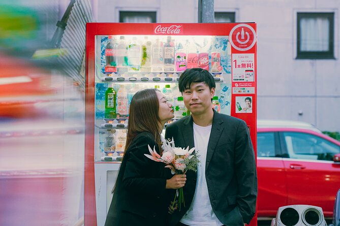 snap-photo-in-new-tokyo