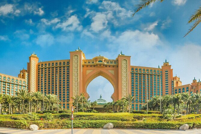 Snapshot Tour of Dubai includes photo stop at Atlantis & Madinath Jumeirah - Authentic Insights from Reviews