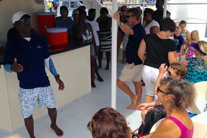 snorkel-lunch-lounge-bluewater-or-snorkel-and-lunch-leeward