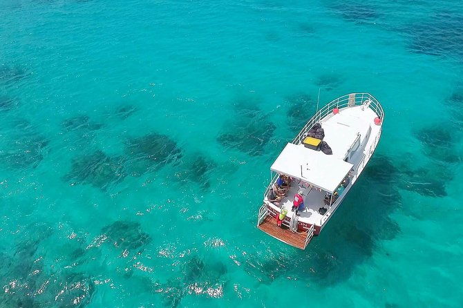 snorkel-to-a-locals-secret-spot-private-charter
