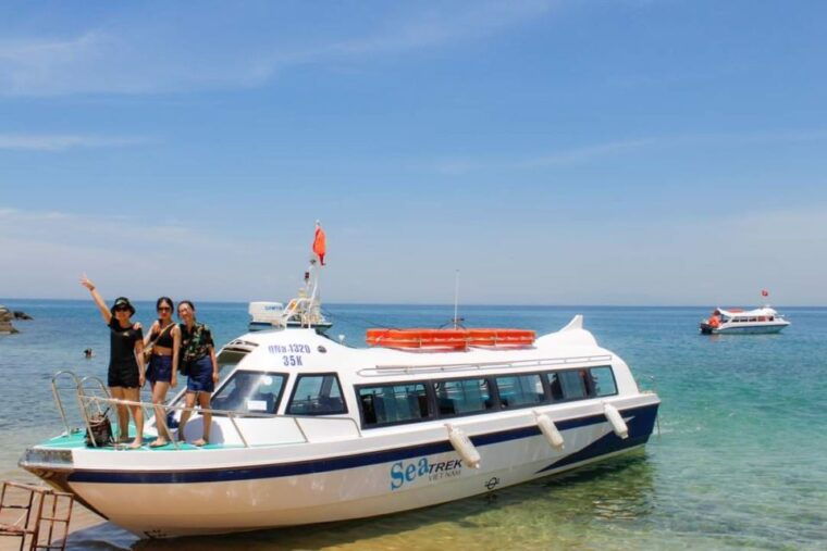 snorkeling-cham-island-snorkeling-tour-by-speed-boat
