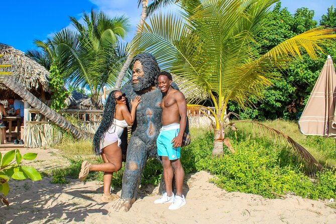 snorkeling-swimming-and-hiking-in-pinel-island