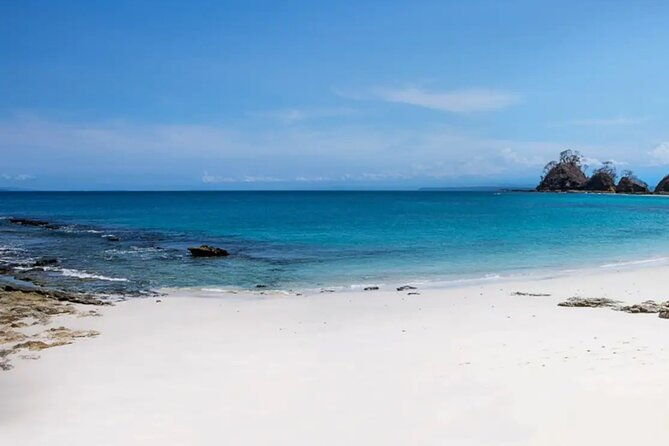 snorkeling-tour-and-white-sand-beach-exploration