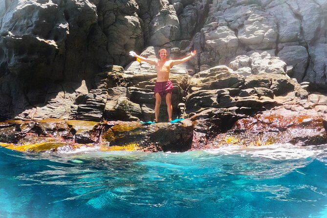 snorkeling-with-a-professional-instructor-in-tenerife