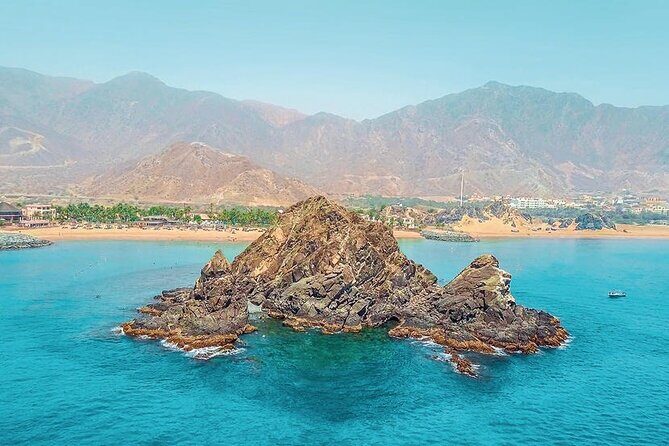 Snorkeling with turtles in Fujairah with BBQ lunch - FAQ