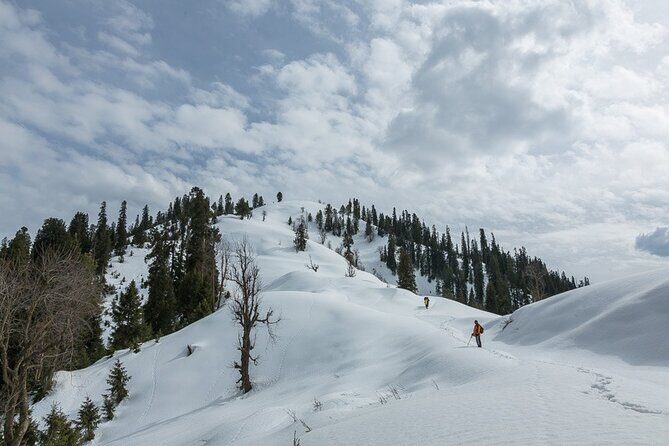 Snow Adventure in Shogran Thandiani Murree and Galyat from Lahore - FAQs