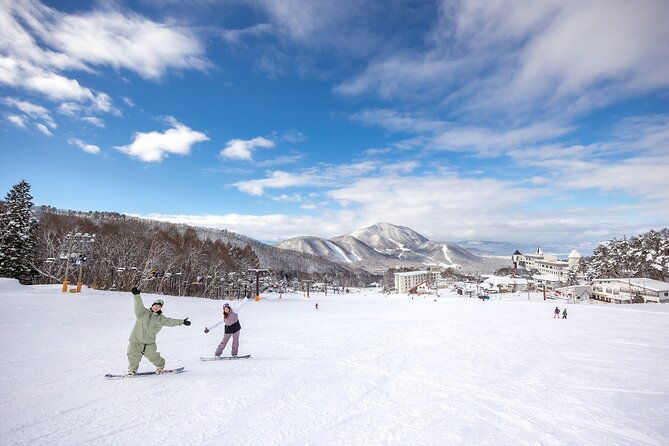 snow-monkey-zenko-ji-temple-sake-in-nagano-tour