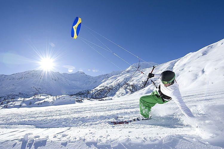 Snowkiting School on the Simplon Pass - Snowkiting School on the Simplon Pass: An Adventure in the Swiss Alps