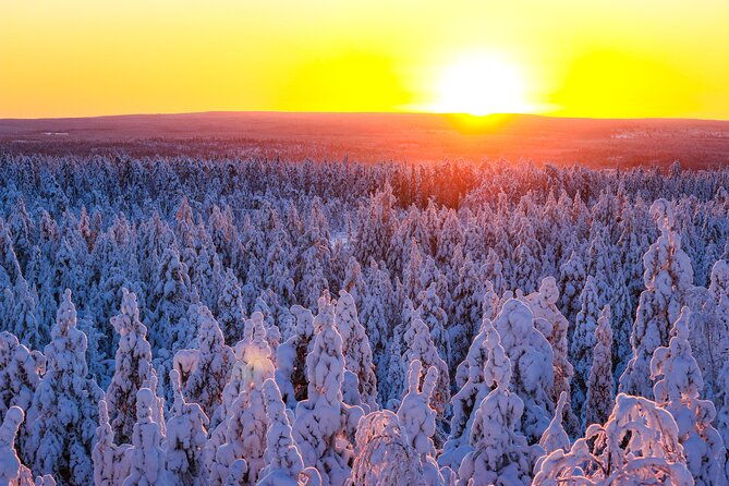 snowmobile-adventure-in-lapland