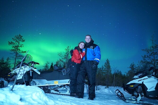 snowmobile-photography-trip-to-the-aurora