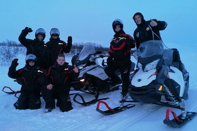 snowmobile-safari-in-the-mountain-plateau-of-finnmarksvidda