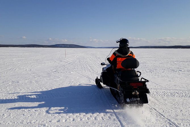 snowmobile-safari-to-lake-inari-meet-feed-reindeer-lunch
