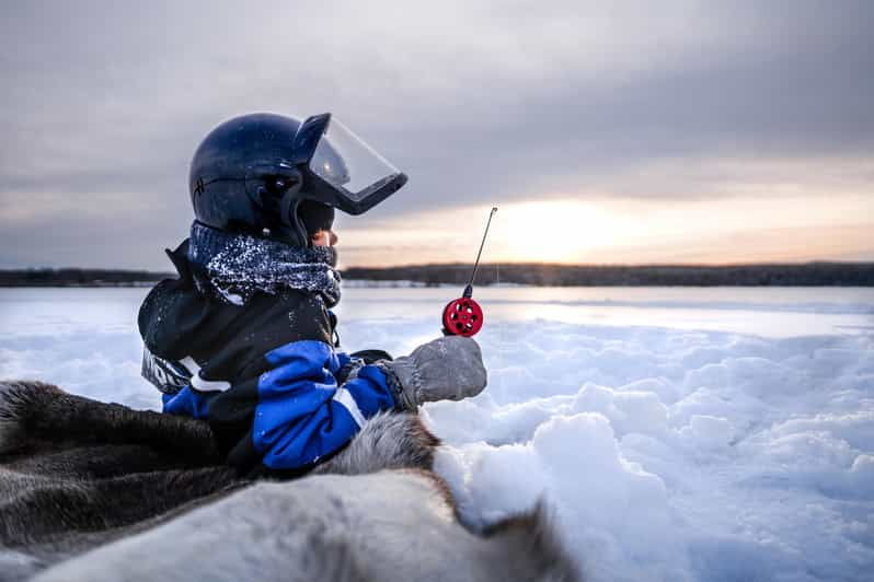 snowmobile-safari-with-ice-fishing-experience