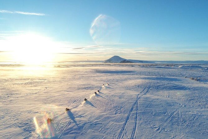 snowmobile-tour-by-lake-myvatn