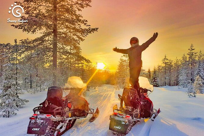 snowmobile-whole-day-adventure-small-group