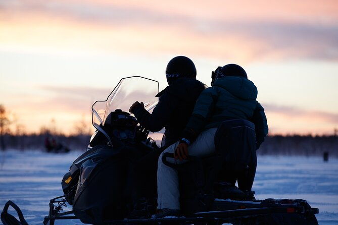 snowmobiling-adventure-in-levi
