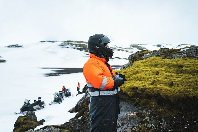 snowmobiling-on-eyjafjallajokull