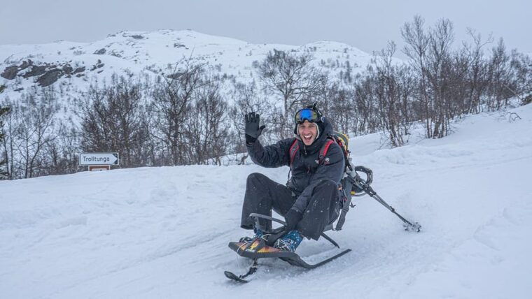 snowshoe-snowracer-adventure