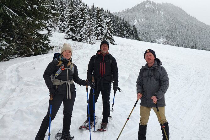 snowshoeing-at-crystal-mountain-by-mount-rainier