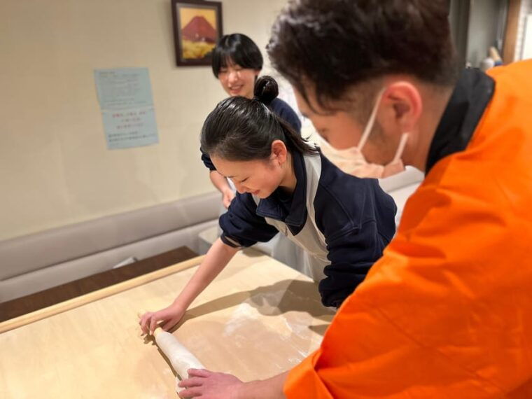soba-noodle-making-experience-and-tempura-hokkaido-sakeplan