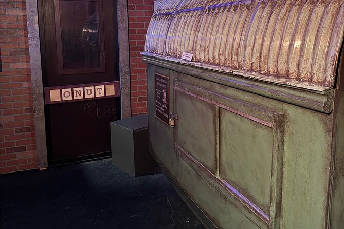 society-zero-pawn-shop-escape-room-at-extreme-escape-san-antonio