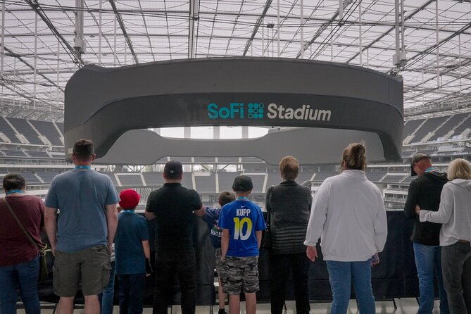 sofi-stadium-tour-in-los-angeles