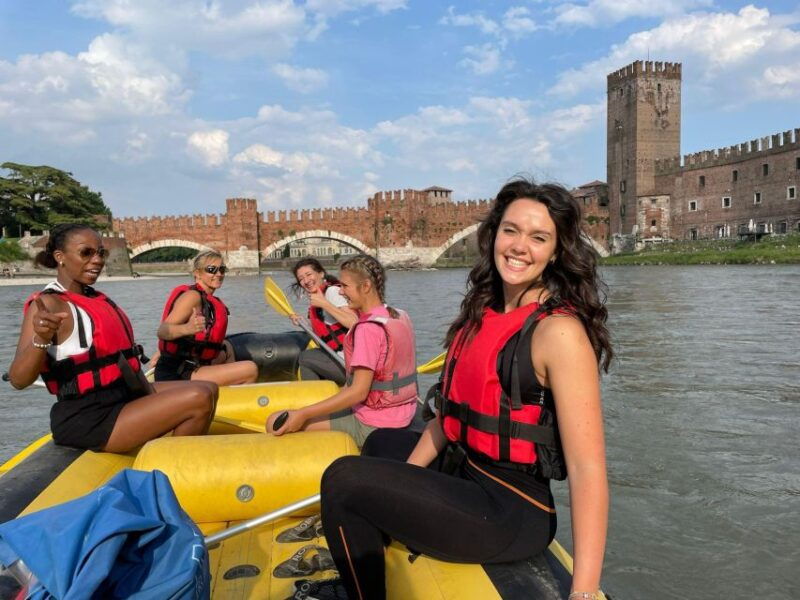 soft-rafting-at-sunset-and-aperitif-in-piazza-erbe