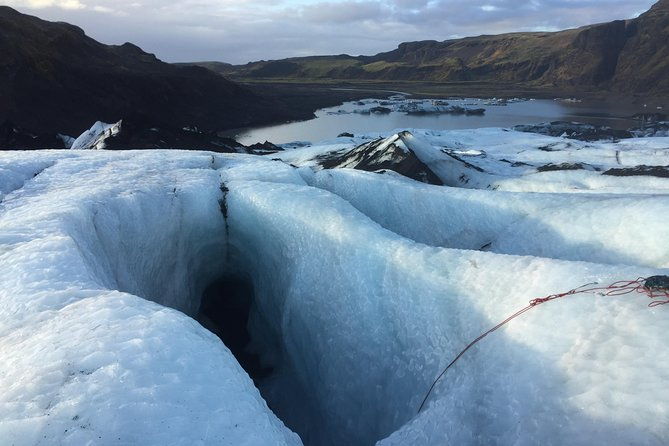 solheimajokull-glacier-3-hour-small-group-hike