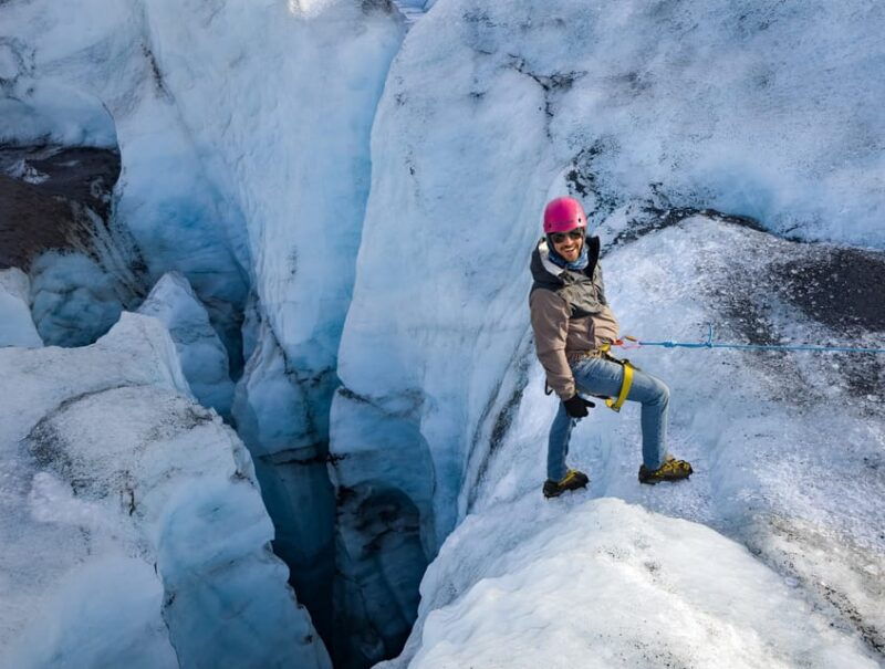 solheimajokull-glacier-guided-hike-with-equipment