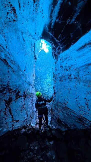 Sólheimajökull: Glacier Hike and Ice Cave Tour - A Closer Look at the Tour Experience